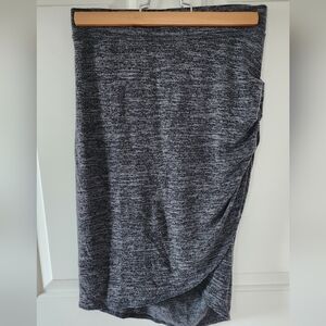 Aritzia Tyra Skirt Heathered dark grey, size small